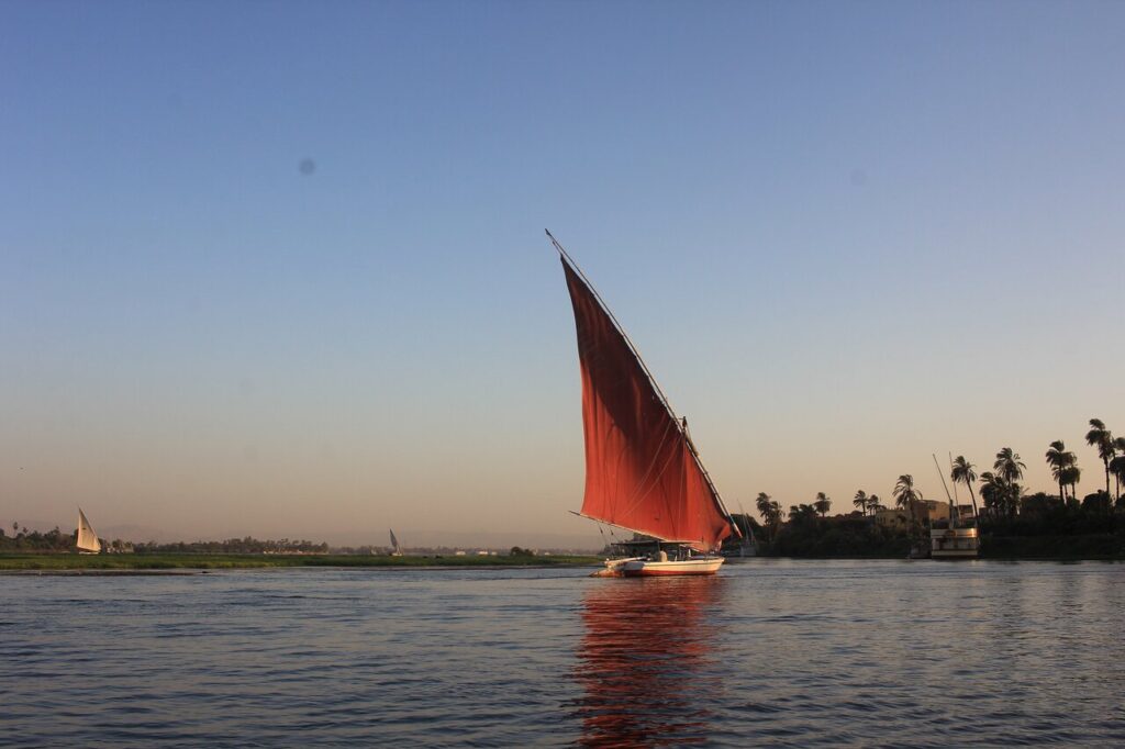 luxor-sunset-felucca