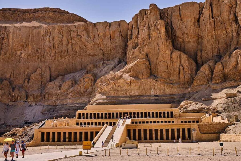 Egypt-Luxor-Temple-of-Hatshepsut1-SH