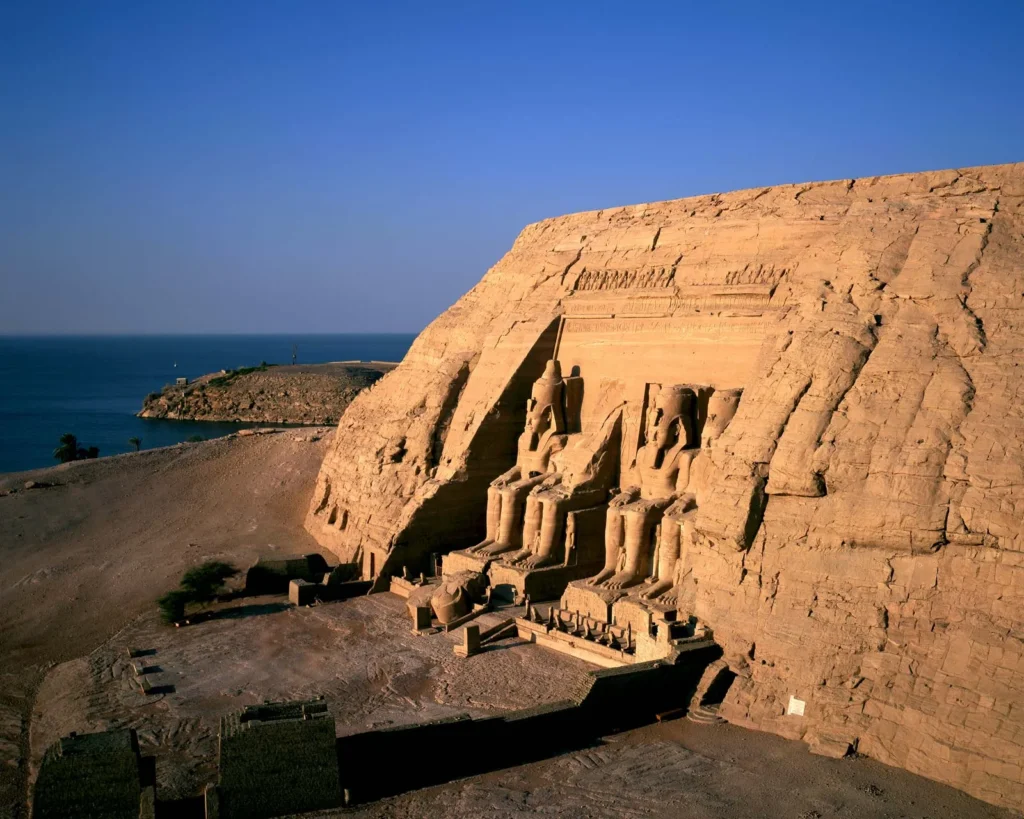 statues-entrance-Ramses-II-Great-Temple-Aswan