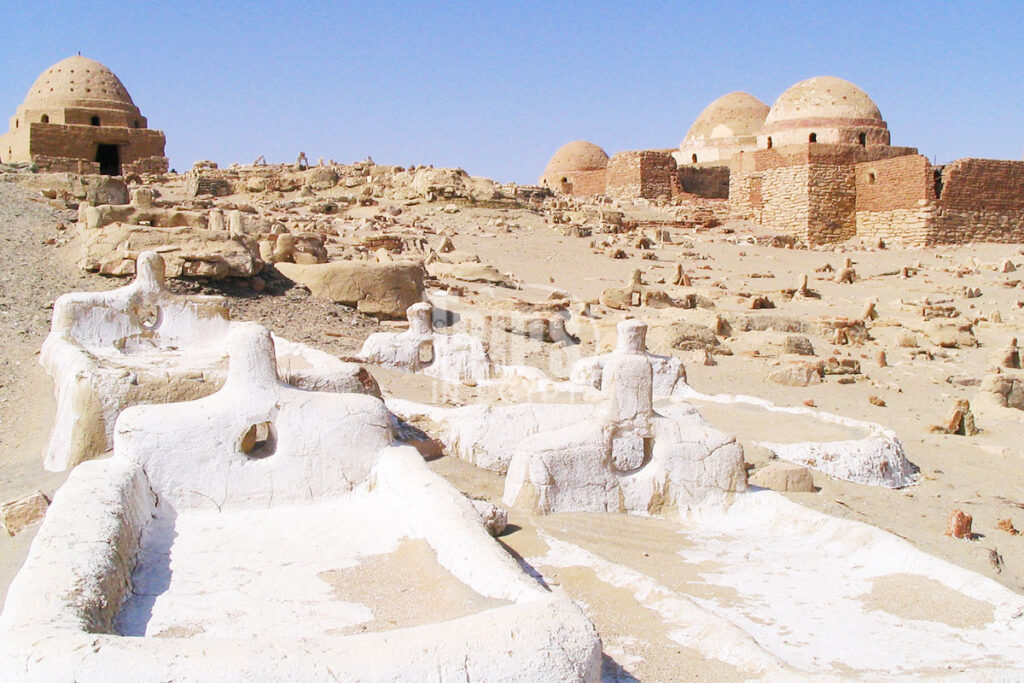 tombs-of-al-qasr-village-in-dakhla-oasis-trips-in-egypt